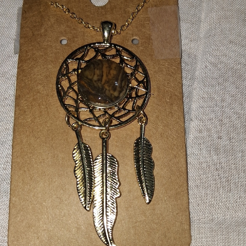 N002 Hand Made Nebraska River Rock Dreamcatcher Pendant Necklace